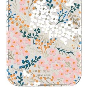 “KATE SPADE iPhone 14 plus NWT 6.7 inches